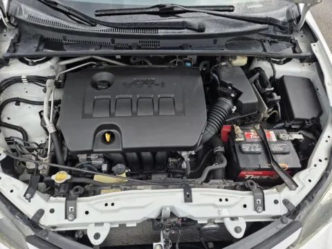 More photos of 2017 Toyota Corolla SE at Capital City Motor Company, IA