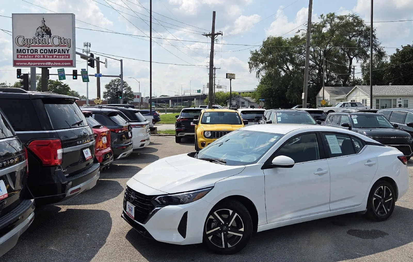 White 2024 Nissan Sentra SV for sale in Des Moines, IA