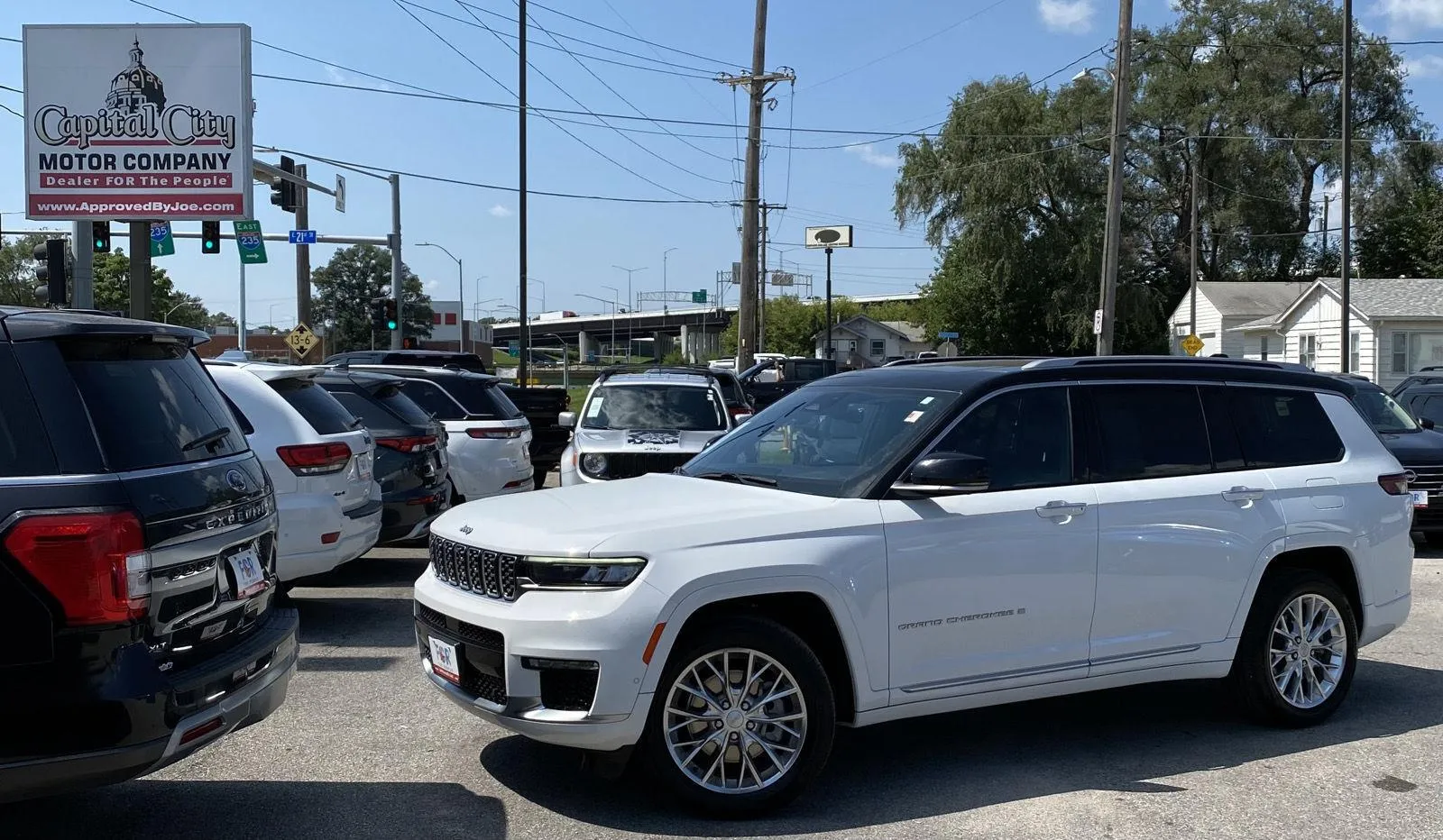 White 2021 Jeep Grand Cherokee L Summit for sale in Des Moines, IA