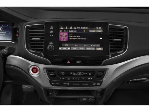 More photos of 2021 Honda Pilot EX-L at Capital City Motor Company, IA