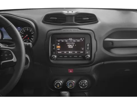 More photos of 2018 Jeep Renegade Trailhawk at Capital City Motor Company, IA