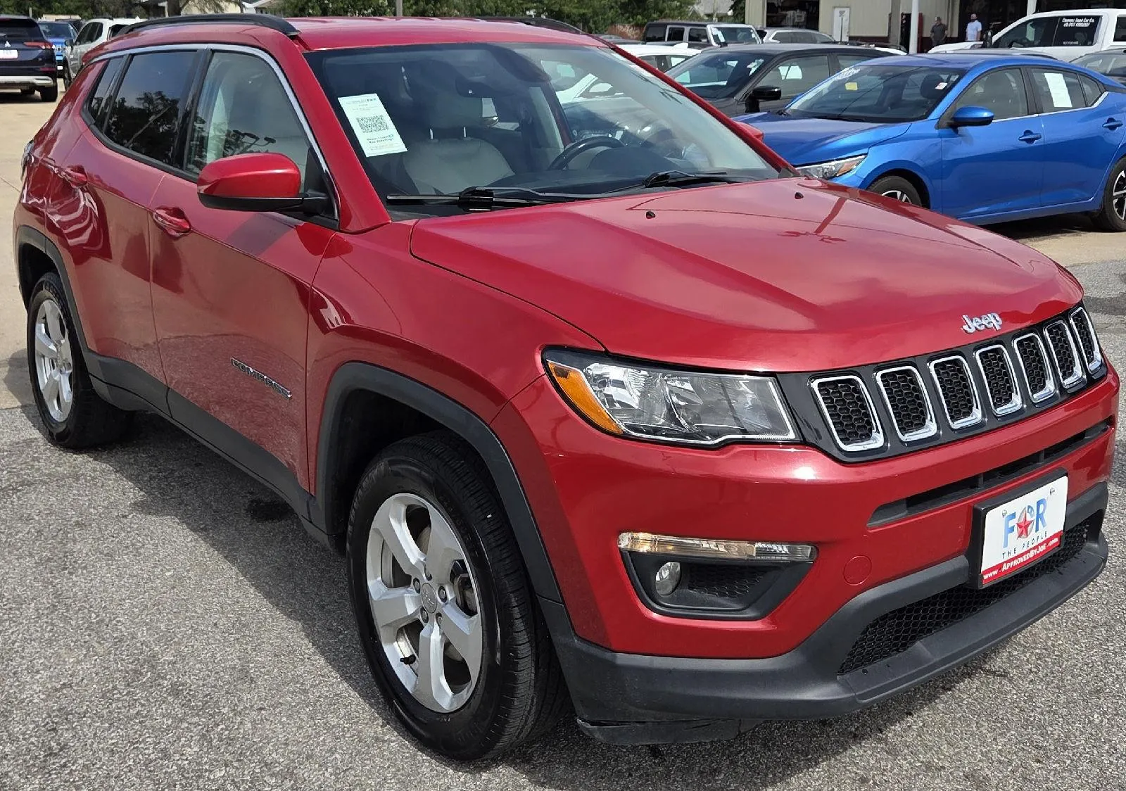 Used 2018 Jeep Compass Latitude with VIN 3C4NJDBB2JT307005 for sale in Boone, IA