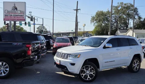 White 2019 JEEP GRAND CHEROKEE Overland for sale in Des Moines, IA