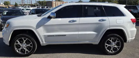 More photos of 2019 JEEP GRAND CHEROKEE Overland at Capital City Motor Company, IA