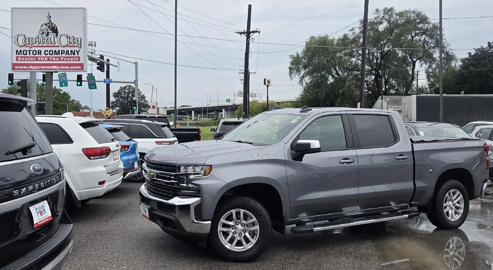 Gray 2021 Chevrolet Silverado 1500 LT for sale in Des Moines, IA