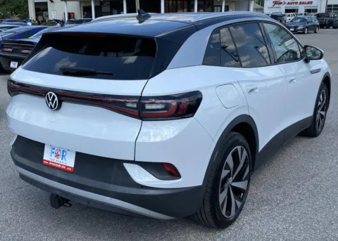 More photos of 2021 Volkswagen ID.4 Pro S at Capital City Motor Company, IA