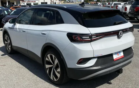 More photos of 2021 Volkswagen ID.4 Pro S at Capital City Motor Company, IA