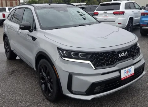 Photos of 2023 Kia Sorento SX for sale in Des Moines, IA at Capital City Motor Company