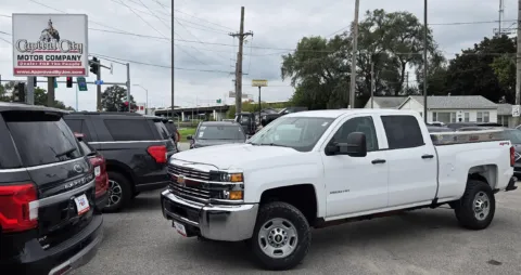 White 2018 Chevrolet Silverado 2500 HD Work Truck for sale in Des Moines, IA