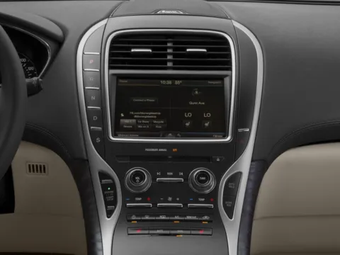 More photos of 2016 Lincoln MKX Reserve at Capital City Motor Company, IA