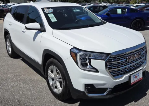 Photos of 2022 GMC Terrain SLE for sale in Des Moines, IA at Capital City Motor Company