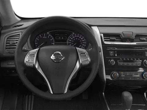 Photos of 2014 Nissan Altima 2.5 S for sale in Des Moines, IA at Capital City Motor Company