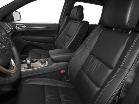 More photos of 2014 Jeep Grand Cherokee Limited at Capital City Motor Company, IA