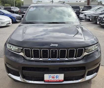 Another view of 2024 Jeep Grand Cherokee L Limited for sale in Des Moines, IA at Capital City Motor Company