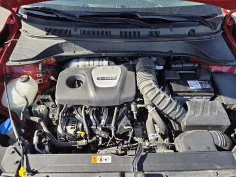 More photos of 2018 Hyundai Kona Limited at Capital City Motor Company, IA