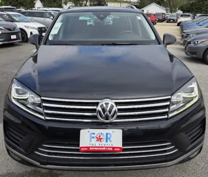 Photos of 2016 Volkswagen Touareg Lux for sale in Des Moines, IA at Capital City Motor Company