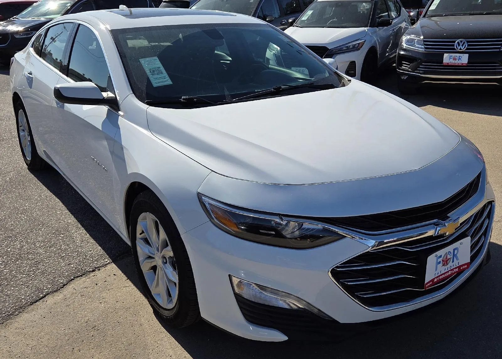 Used 2019 Chevrolet Malibu 1LT with VIN 1G1ZD5ST4KF148371 for sale in Boone, IA