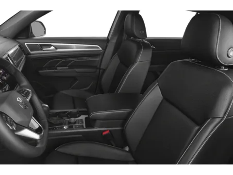 More photos of 2020 Volkswagen Atlas Cross Sport 3.6L V6 SEL at Capital City Motor Company, IA