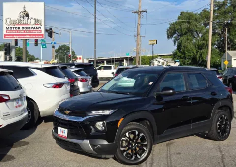 Black 2021 Chevrolet Trailblazer LT for sale in Des Moines, IA