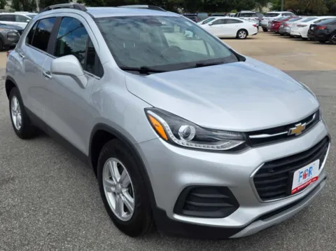 Photos of 2020 Chevrolet Trax LT for sale in Des Moines, IA at Capital City Motor Company