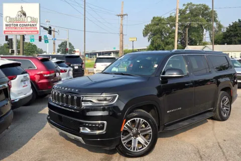 Black 2023 Jeep Wagoneer L Series II for sale in Des Moines, IA