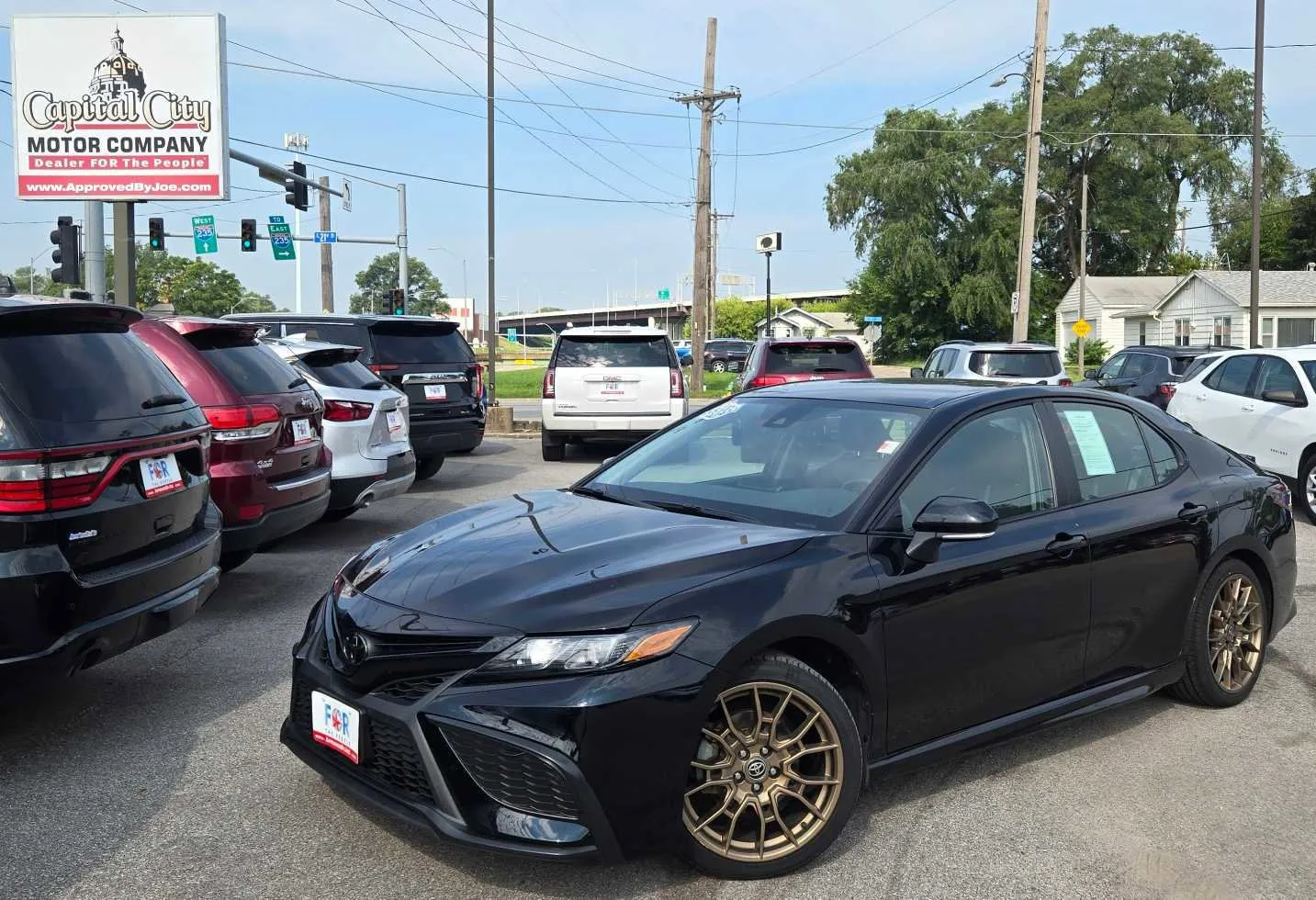 Black 2023 Toyota Camry SE Nightshade for sale in Des Moines, IA