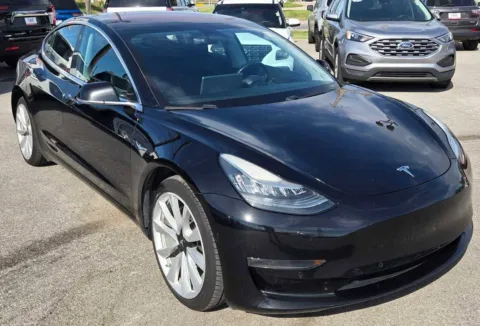Photos of 2018 Tesla Model 3 Long Range Battery for sale in Des Moines, IA at Capital City Motor Company