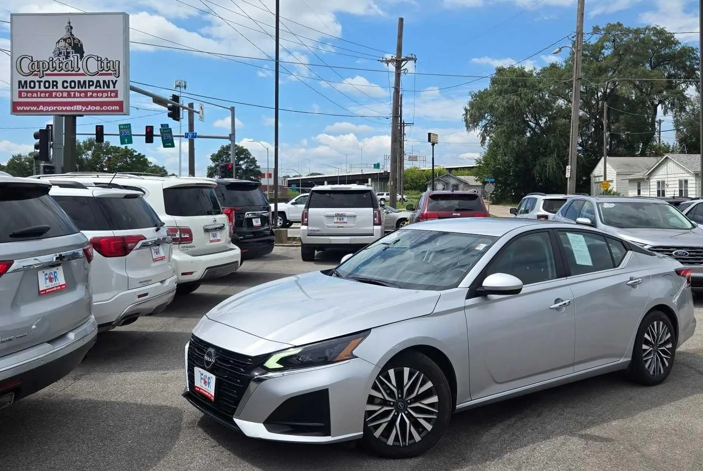 Used 2023 Nissan Altima SV with VIN 1N4BL4DV6PN385211 for sale in Boone, IA