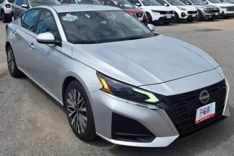 Photos of 2023 Nissan Altima 2.5 SV for sale in Des Moines, IA at Capital City Motor Company