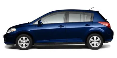 White 2007 Nissan Versa 1.8 SL for sale in Des Moines, IA