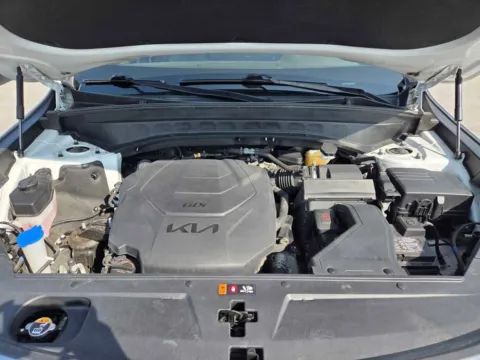 More photos of 2022 Kia Telluride SX at Capital City Motor Company, IA