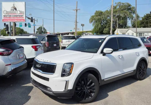White 2022 Kia Telluride SX for sale in Des Moines, IA