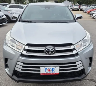 Another view of 2019 Toyota Highlander LE for sale in Des Moines, IA at Capital City Motor Company