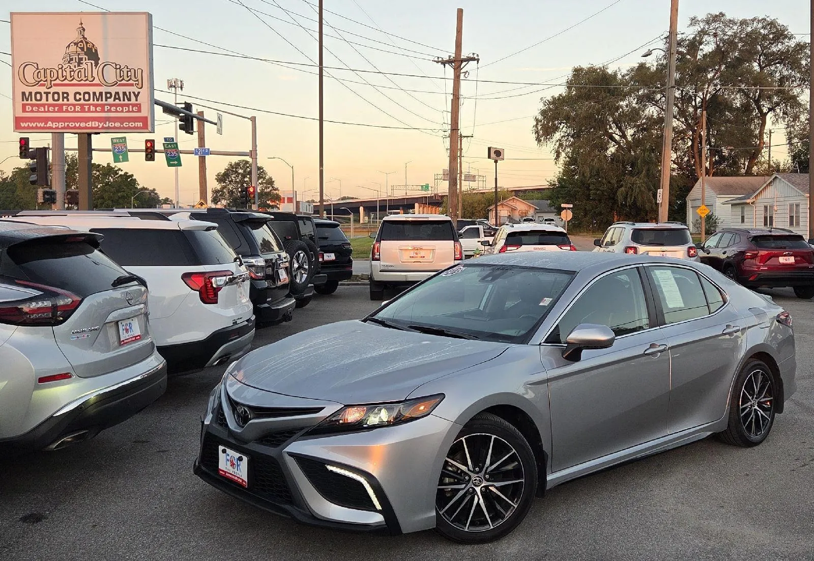 Black 2023 Toyota Camry SE Nightshade for sale in Des Moines, IA