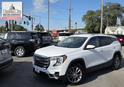 White 2024 GMC Terrain SLT for sale in Des Moines, IA