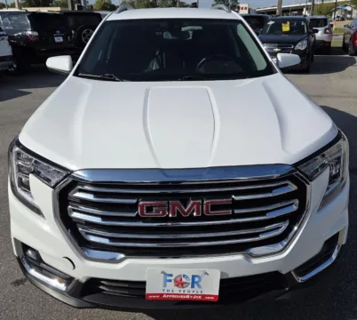 Another view of 2024 GMC Terrain SLT for sale in Des Moines, IA at Capital City Motor Company