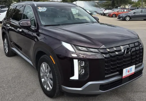 Photos of 2024 Hyundai Palisade SEL for sale in Des Moines, IA at Capital City Motor Company