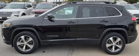 More photos of 2022 Jeep Cherokee Limited at Capital City Motor Company, IA