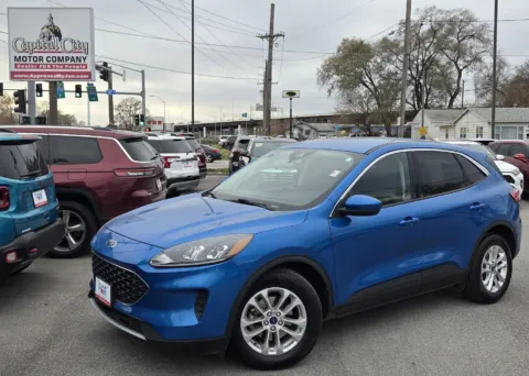 Blue 2021 Ford Escape SE for sale in Des Moines, IA