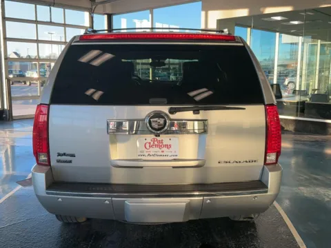 More photos of 2011 Cadillac Escalade Luxury at Pat Clemons Inc., IA