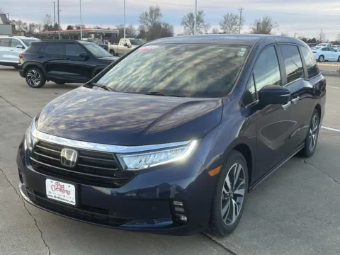 Black 2023 Honda Odyssey Touring for sale in Boone, IA