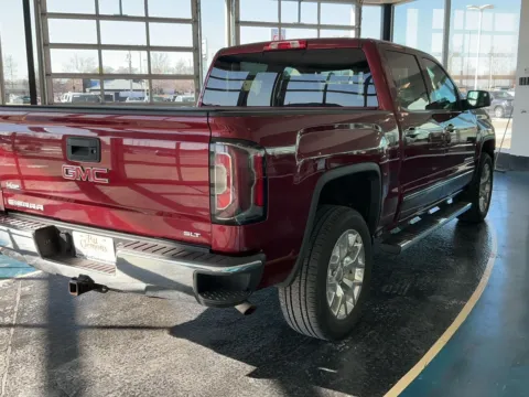 More photos of 2017 GMC Sierra 1500 SLT at Pat Clemons Inc., IA