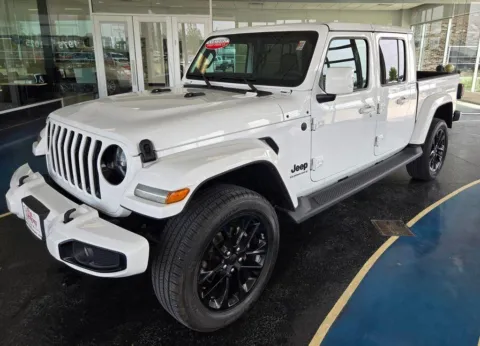 White 2023 Jeep Gladiator High Altitude for sale in Boone, IA