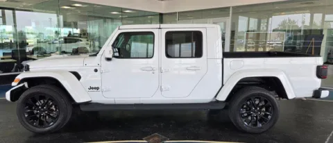Photos of 2023 Jeep Gladiator High Altitude for sale in Boone, IA at Pat Clemons Inc.
