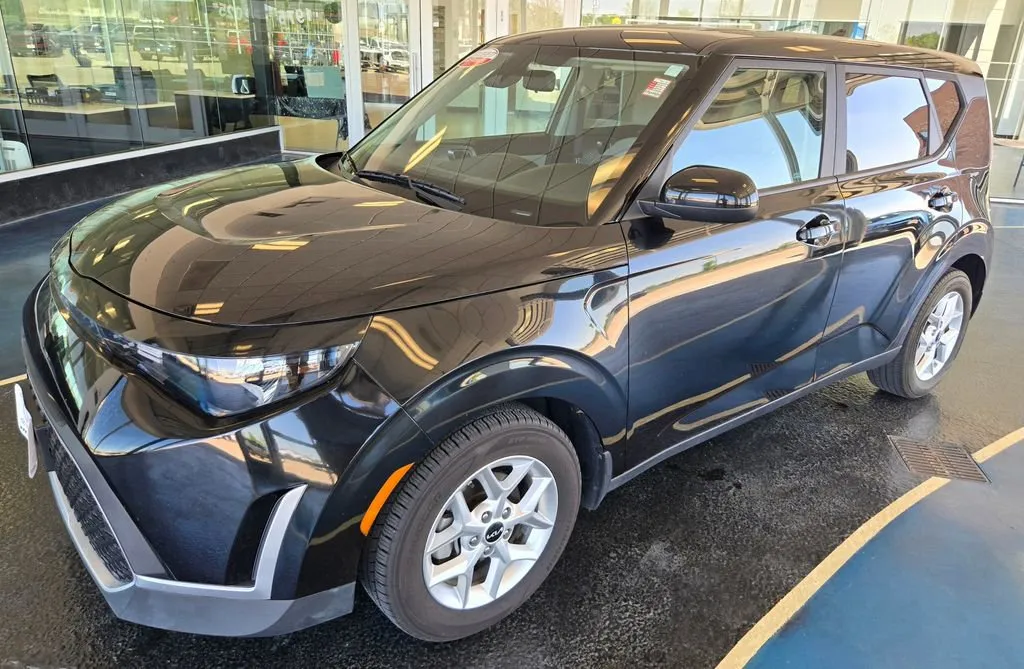 Black 2023 Kia Soul LX for sale in Boone, IA