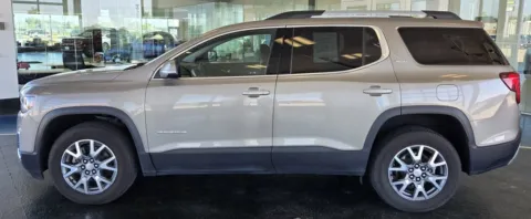 Photos of 2023 GMC Acadia SLT for sale in Boone, IA at Pat Clemons Inc.