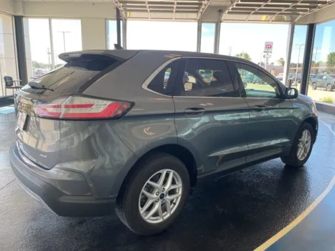 More photos of 2022 Ford Edge SEL at Pat Clemons Inc., IA