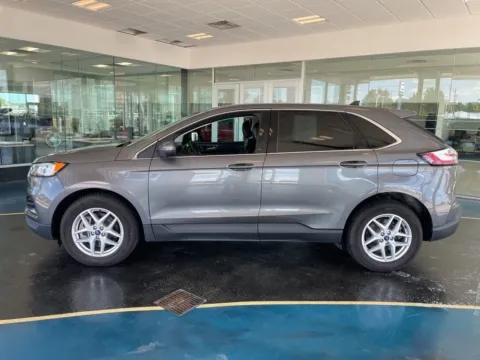 Photos of 2022 Ford Edge SEL for sale in Boone, IA at Pat Clemons Inc.