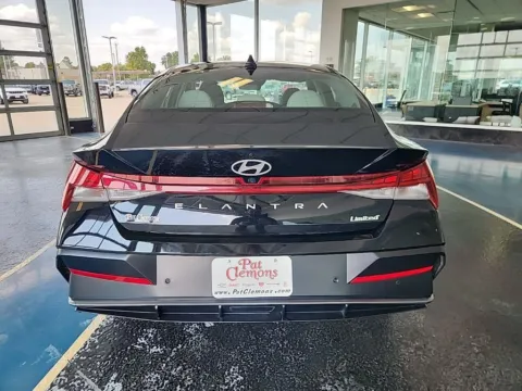 More photos of 2024 Hyundai Elantra Limited at Pat Clemons Inc., IA