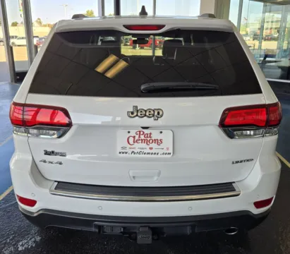 More photos of 2021 Jeep Grand Cherokee Limited at Pat Clemons Inc., IA